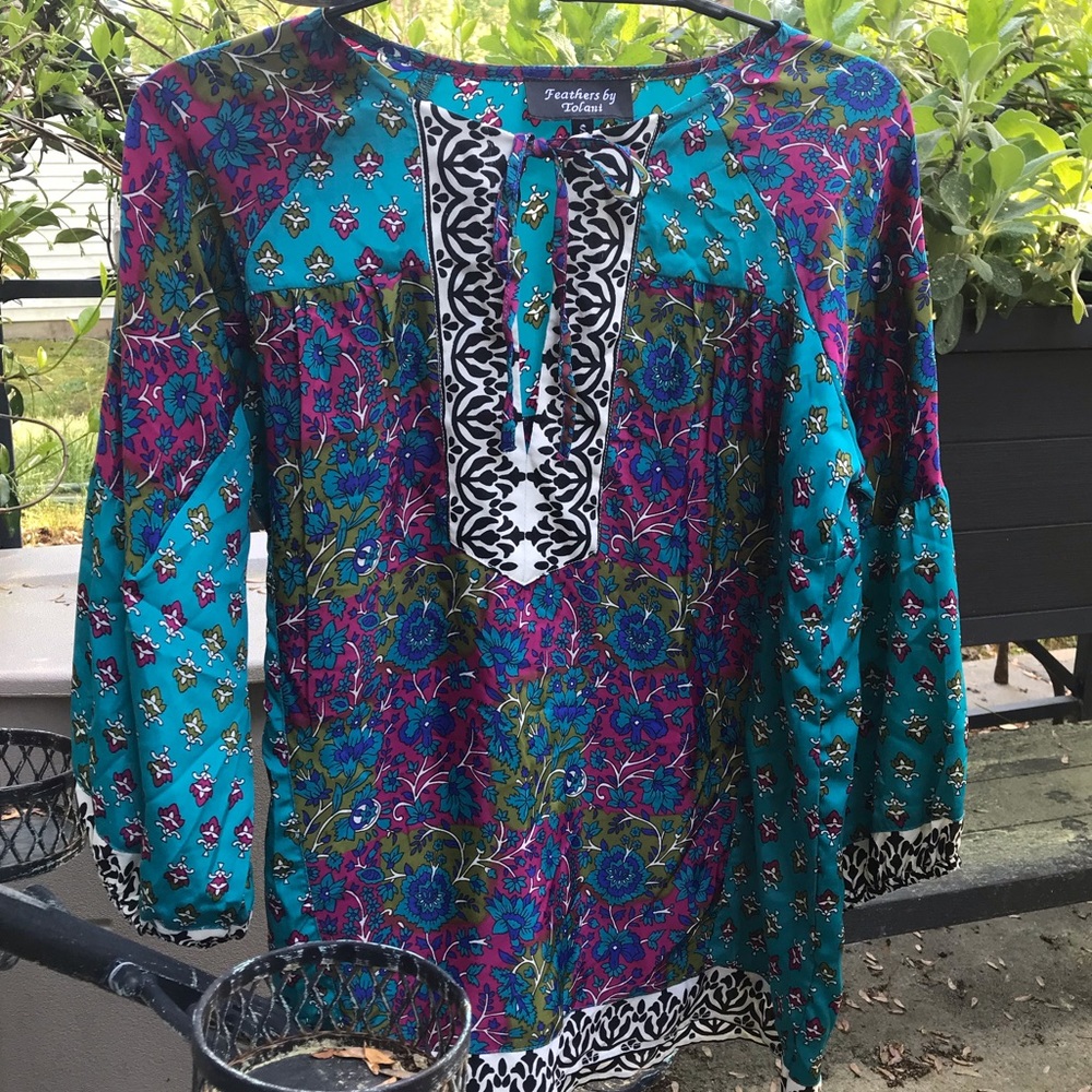 Colorful & Gorgeously Printed Floral Shirt!